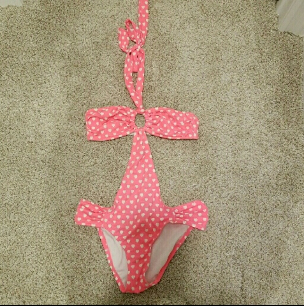 Bathing suit
